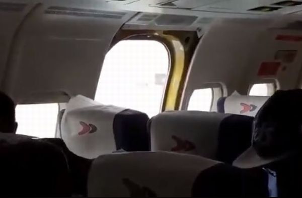 ナイジェリアの航空機で緊急脱出用ドアが落下、会社側は乗客を非難するが異論も