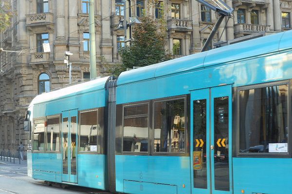 電車やバスも乗り放題？！ドイツで公共交通を無料にする案を検討中