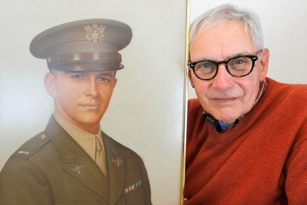 第2次世界大戦中に死亡したパイロットの遺骨、74年ぶりに家族の元へ戻る