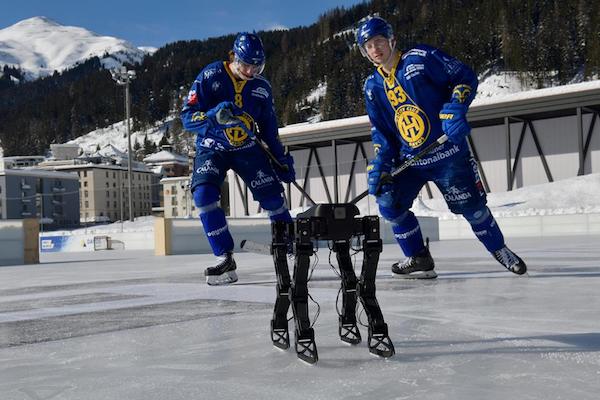 ４本足のアイススケートを覚えたロボットが将来、人命救助へ