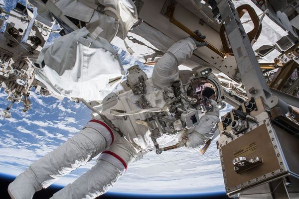 NASAが初めて女性だけの「スペースウォーク」を実施、ISSで3月後半予定