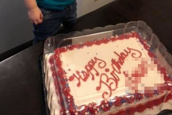 誕生日ケーキの名前にミス、意外すぎる言葉が書かれていたとして話題に