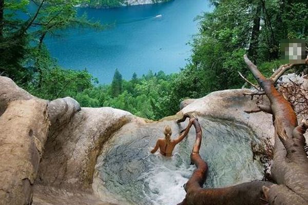 ドイツの滝に密かに存在する、絶景を見渡せるプールがすごい【動画】