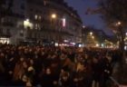 マクロン大統領の年金改革に反対し、フランス各地で大規模デモが発生