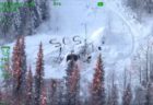 雪の上に「SOS」、アラスカで小屋焼失のため3週間も僻地に残された男性を救助