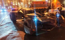 モスクワの街に「バットモービル」が出現、警察がその改造車を押収