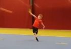 片手でバックハンドする6歳の男の子、投稿されたテニスの動画が話題に