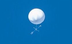 仙台市上空に謎の白い球体、高度2000m付近を移動、いまだ正体分からず