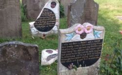 奴隷商人の銅像撤去への報復か？英の街で黒人の墓石が破壊される