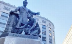 【なぜ？】ボストン市でリンカーン像の撤去を検討、請願書に8000人が署名