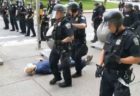 【抗議デモ】高齢者が警官に突き飛ばされ転倒、頭から血を流す動画に非難が殺到