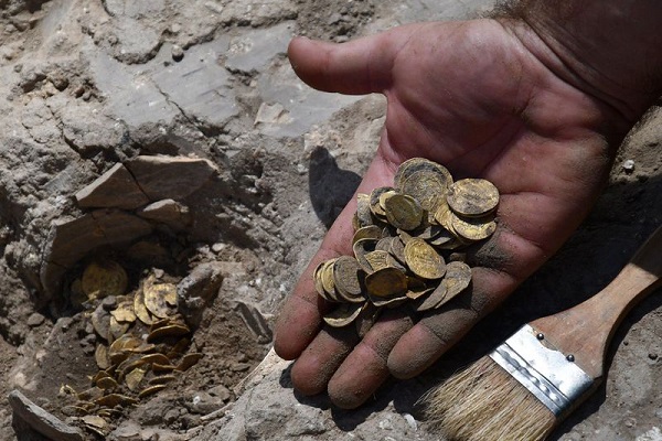 その価値500万円以上！イスラエルで1100年前の金貨が発見される
