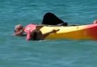 ビーチにいたポルトガルの大統領、海で流された2人の女性を救助
