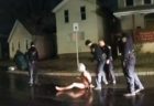 頭に袋をかぶせ、顔を地面に押し付ける…警官が黒人男性を窒息死させる動画【閲覧注意】