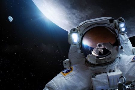 「アルテミス計画」で2024年までに女性を月に送り込むと発表：NASA