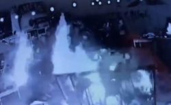 アルゼンチンの屋外レストランで火災、炎に包まれ19歳の女性が死亡