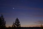 木星と土星の「大接近」、冬至の夜空を捉えた動画や写真