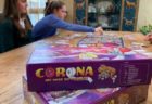 ドイツ人姉妹が作った新型コロナのボードゲームが人気、すでに2000個も販売