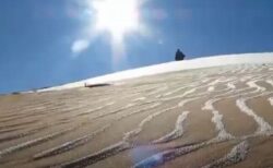 サハラ砂漠に降る雪、地上に美しい模様を描く