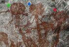 異常に大きな頭をした人間のような岩絵、タンザニアの遺跡で発見