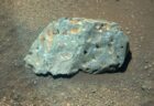 火星探査ローバー「パーサヴィアランス」が、緑色の奇妙な石を発見