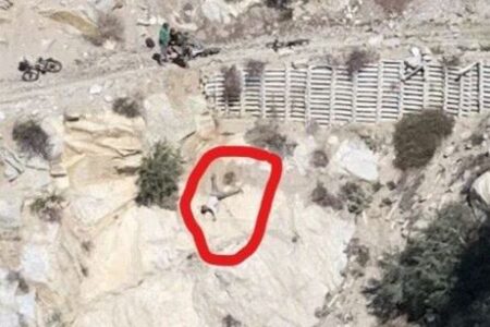 山道でマウンテンバイクが落下、崖に引っかかり、落ちる寸前の男性を発見