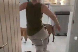 ファイザーのワクチン接種後に副作用で苦しむ女性の動画、インスタで公開