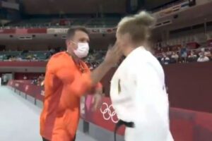 ドイツ女子柔道のコーチが選手に往復ビンタ、過激な気合の入れ方に心配の声