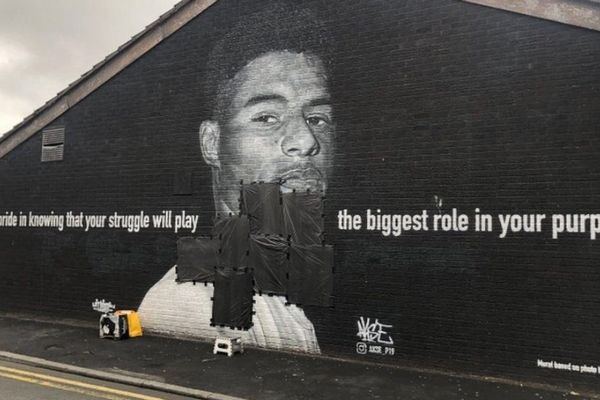 イングランドのPKに失敗した選手の壁画に、人種差別的な落書き