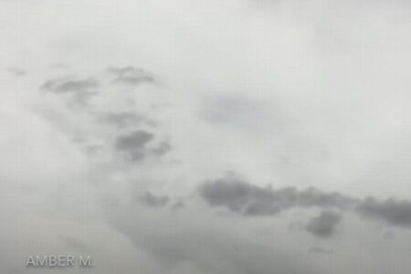 アメリカの上空に、人間の顔にそっくりな雲が出現【動画】