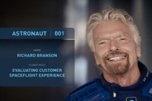 ヴァージン・グループ会長リチャード・ブランソン氏が、アマゾンのベゾス氏より先に宇宙へ