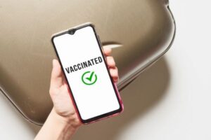 英政府、イベントにおけるワクチン・パスポートの提出を義務化せず