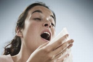 ワクチンを2回接種し、新型コロナに感染した人に特有の症状とは?