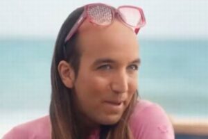 スペインで「スニッカーズ」のCMが炎上、LGBTQを侮辱していると批判が殺到