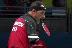 【パラリンピック】ラケットを口でくわえてスマッシュ!エジプトの卓球選手がすごい