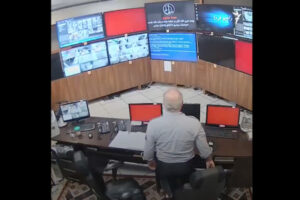 悪名高いイラン・エヴィーン刑務所の内部映像が、ハッキングで暴露された