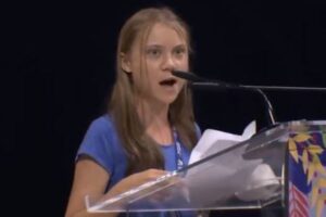 グレタさんがスピーチで各国首脳を痛烈批判、「空疎な言葉と約束」とバッサリ