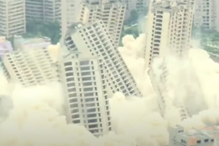 15棟の高層ビルを一斉爆破、45秒で解体する様子が壮観【中国】