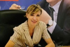 独裁者・ムッソリーニの孫娘がローマ市議会議員に、2期目の当選を果たす