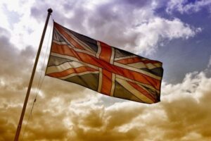 【イギリス】新型コロナによる1日の死者が223人、3月以来の多さに
