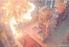【動画あり】狭い店内に火炎瓶が投げ込まれた！ さらなる被害を食い止めたヒーロー