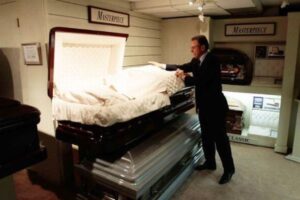 ロンドンではパンデミックの間、腐敗した状態で自宅に放置された遺体が増えていた