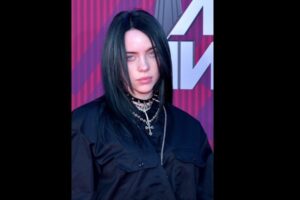 ビリー・アイリッシュが、11才の時からポルノを観ていたと告白