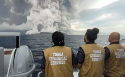 トンガ沖で地質学者らが海底火山の初期噴火を観測していた！写真を公開