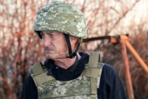 ショーン・ペン氏が億万長者に戦闘機購入や、ウクライナへの供与を呼び掛ける