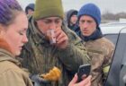 ウクライナ軍、捕虜になったロシア兵の母親を招待、息子を引き取るよう求める