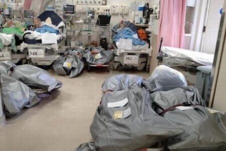 香港の病院で患者の隣に6人の遺体袋…ショッキングな写真が拡散