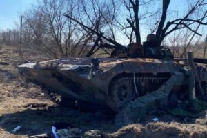 ロシア軍の連隊長が自殺、部品が盗まれ戦車が使えないことを悲観か？