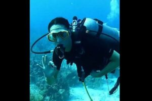 キャサリン妃とウィリアム王子が、ベリーズの海でスキューバダイビング