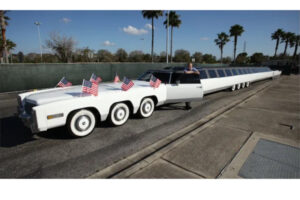 世界最長の自動車、全長30m超、もちろん自走する